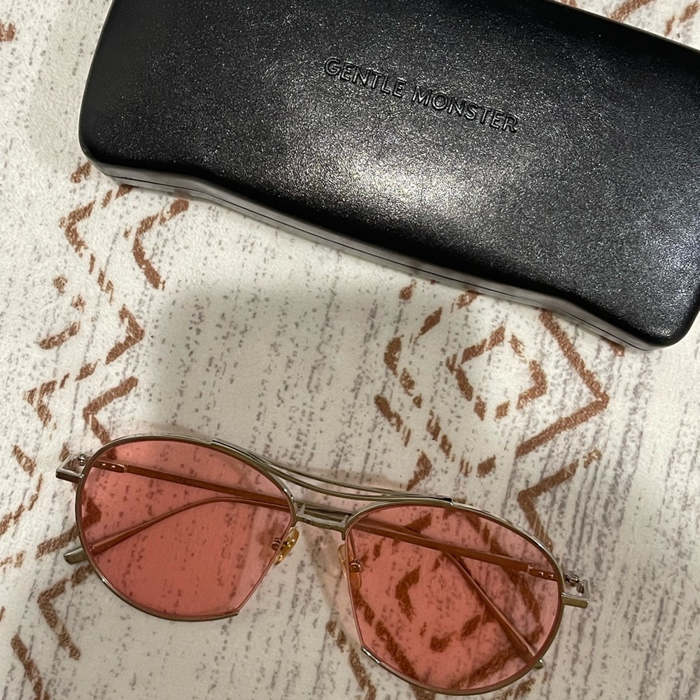 Gentle Monster Jumping Jack Pink Aviator Sunglasses with Case - Picture 2 of 3